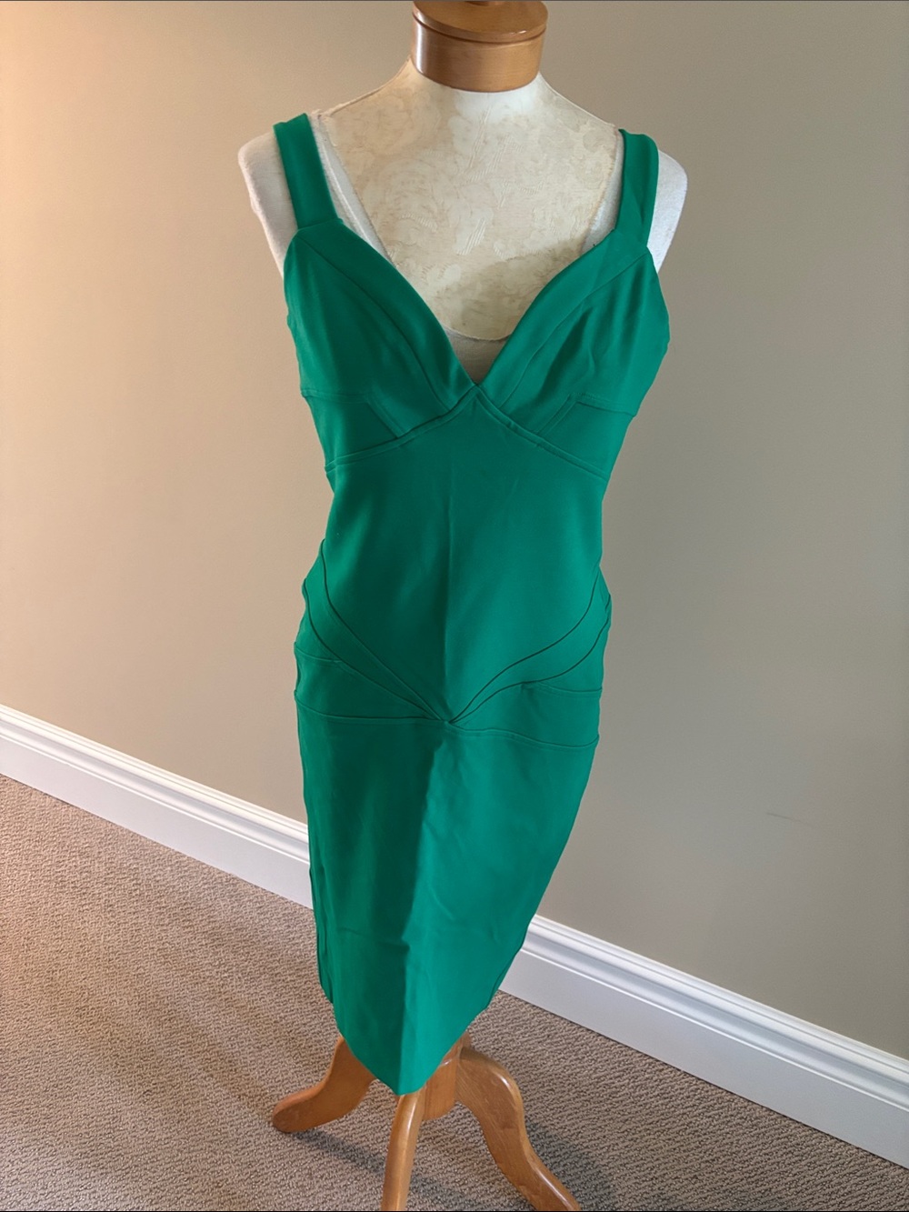 Diane Von Furstenberg Emerald Green V-Neck Sleeveless Midi Dress